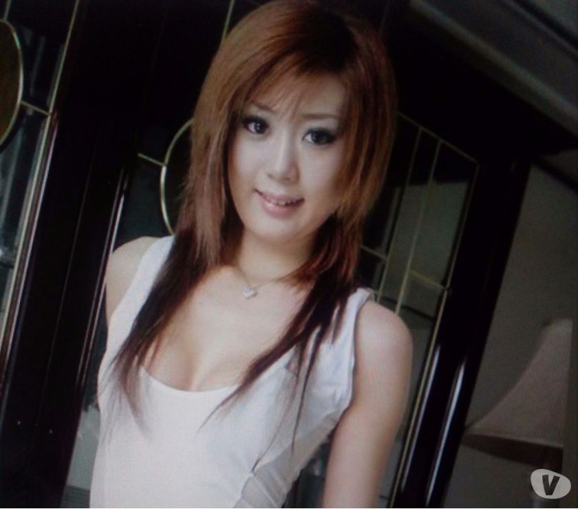 Asiatique sexy en ville